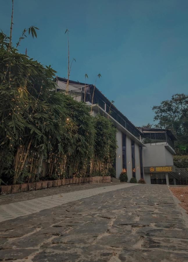 Miracle Hotel And Resorts Calicut Eksteriør billede