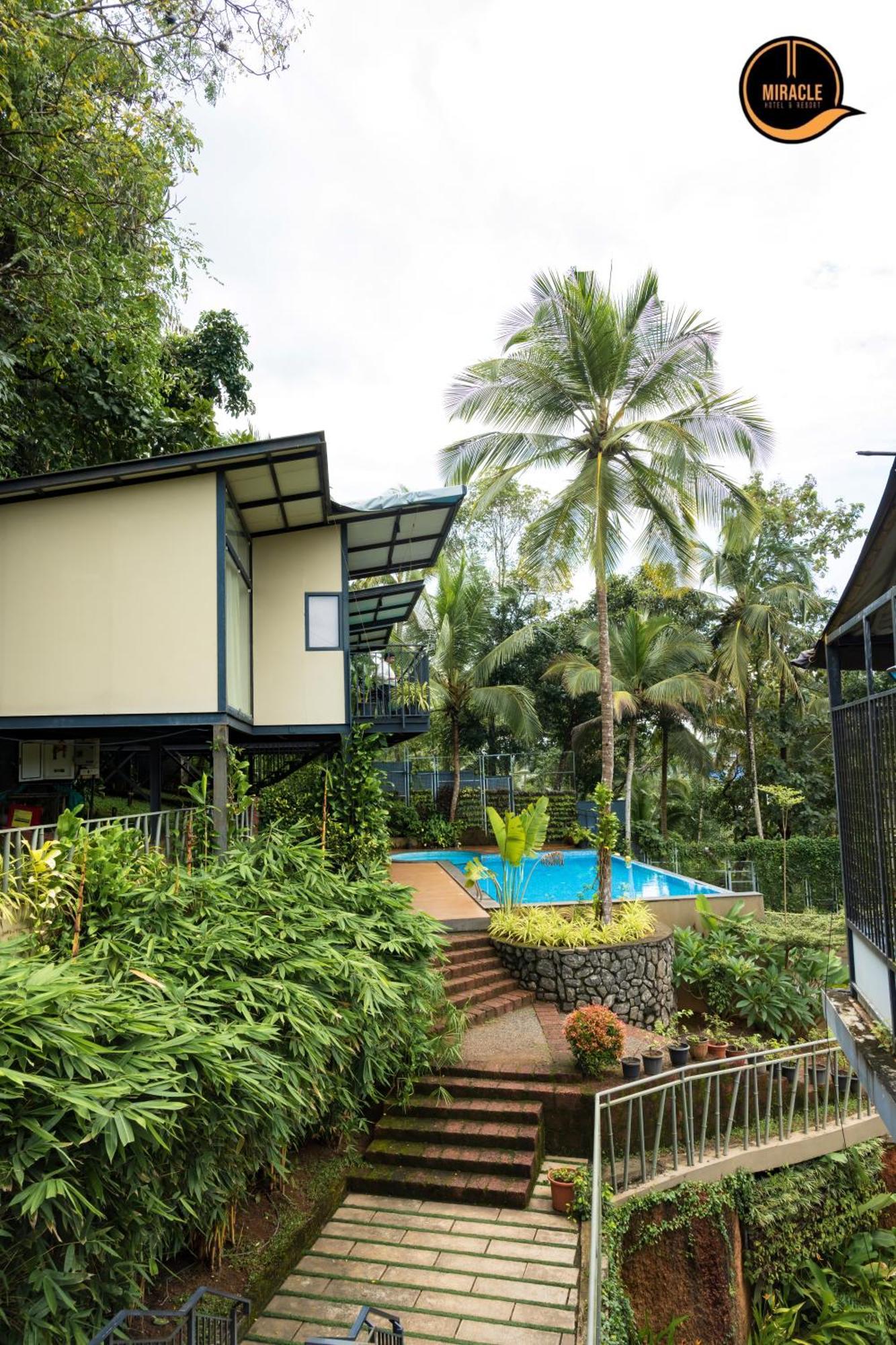 Miracle Hotel And Resorts Calicut Eksteriør billede